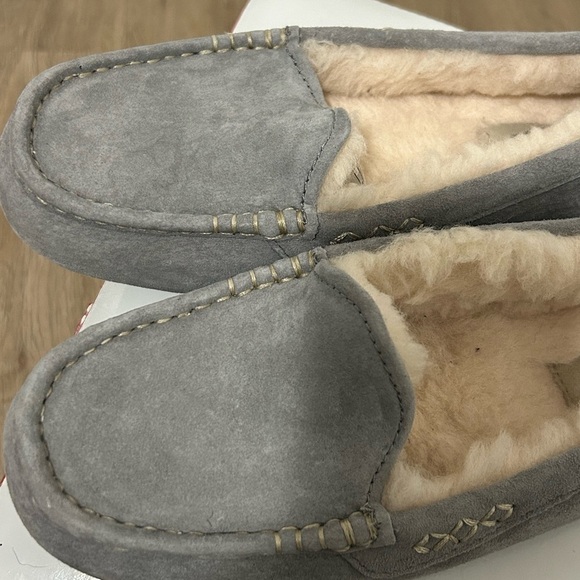Ugg Ansley Water  Resistant Slipper (Women)
UGG® - Picture 11 of 12